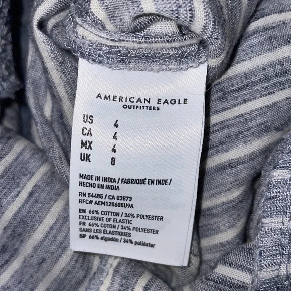 NWOT. American Eagle Jumpsuit size 4. - Picture 5 of 7